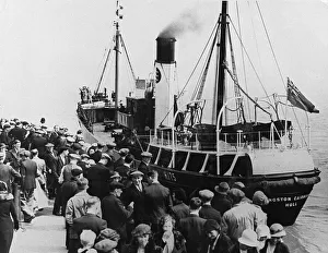 Trawler Prints: Kingston Cairngorm seen here leaving Hull for the Northern fishing grounds. Circa 1935