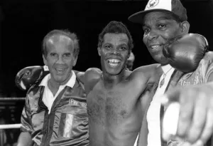 Kirkland Laing after his victory against Antoine Fernandez May 1990 09 / 05 / 1990