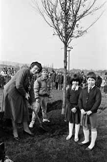 Shovel Prints: Kirklees Mayoress Mrs Barbara Walker plants a tree at Beech School, Golcar