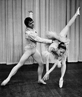 00036 Prints: Kirov Ballet Opens In London: The world famous Leningrad State Kirov Ballet opens