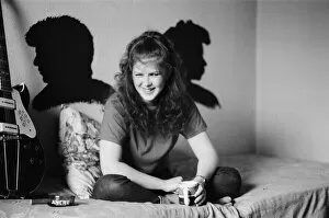 Images Dated 9th July 1981: Kirsty MacColl - singer. Pictured at home in 1981. Kirsty Anna MacColl