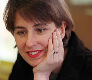 Kirsty Wark close up of the TV Presenter January 1999 With hand at face