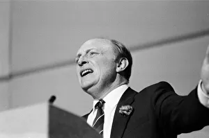 01380 Prints: Labour leader Neil Kinnock on the day of the 1987 general election in Pontllanfraith