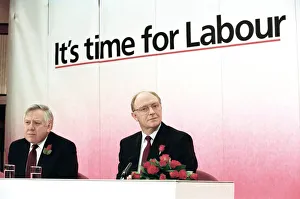01391 Prints: Labour Leader Neil Kinnock and Deputy Leader Roy Hatterselyvisits Redditch