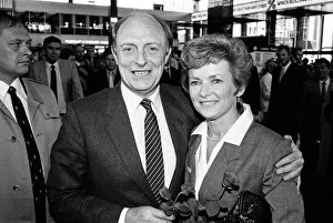 01389 Prints: Labour leader Neil Kinnock and his wife Glenys during the 1987 Election Campaign