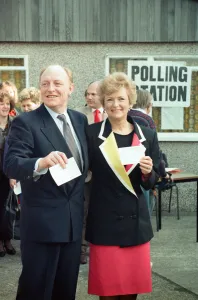 01391 Prints: Labour leader Neil Kinnock and his wife Glenys cast their votes at Pontllanfraith