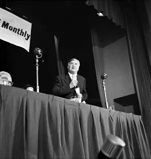 Public Speaking Prints: Labour Party Conference 1953: Nye Bevan addressing meeting. September 1953 D5844-007