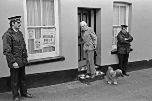 01275 Prints: Labour Party Leader Michael Foot walks his dog Dizzie in Tredegar, Gwent