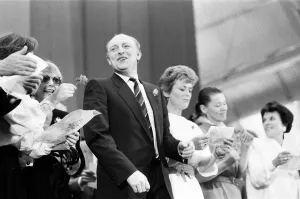 01380 Prints: Labour Party rally held at the Business Design Centre during the 1987 election campaign
