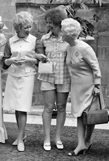Images Dated 24th May 1971: Ladies of Television Luncheon, at The Britannia Hotel, Grosvenor Square, London, W1