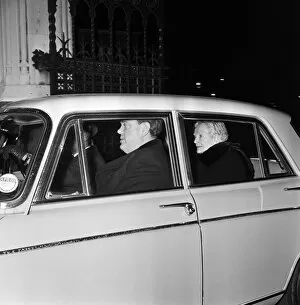 01232 Collection: Lady Churchill paid a visit to Westminster Hall to watch the never ending thousands pay