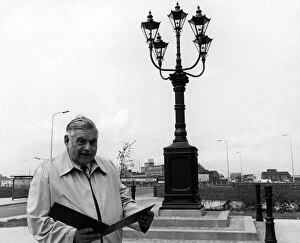 Images Dated 10th June 1983: Five Lamps, Landmark, Thornaby, 10th June 1983. Replica