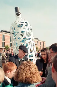 00834 Prints: The launch of the sculpture Bottle of Notes, a piece of public art by Claes