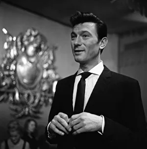 Laurence Harvey shooting nightclub scenes for his film Darling