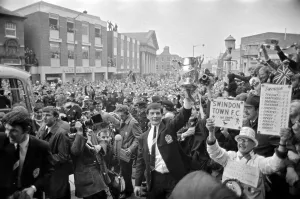Homecoming Prints: League Cup Final 1969. Swindon Town arrive home with the League Cup