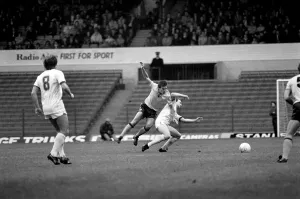 Leeds United 1 v. Sunderland 0. Division 1 Football. October 1981 MF04-06-051