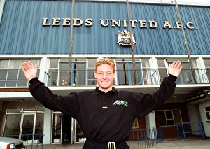00337 Prints: Leeds United player David Batty outside Elland Road. 18th September 1990