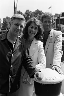 01482 Prints: Left to right, Paul Daneman, Nanette Newman and Keith Barron