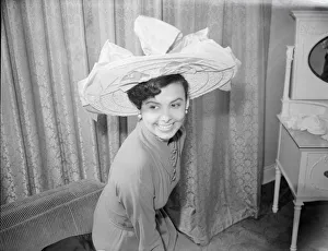 Lena Horne American singer in London Photo Dean 28 / 6 / 1950 DM 29 / 6 / 1950