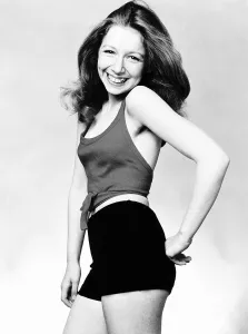 Lena Zavaroni Singer presenting her new image at thirteen years old DBASE MSI