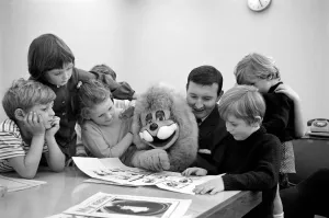 Soft Toy Prints: Lenny the lion is joining my news, the classroom newspaper for children aged four to six