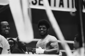 01005 Prints: Leon Spinks (centre) training ahead of his second fight with Muhammad Ali