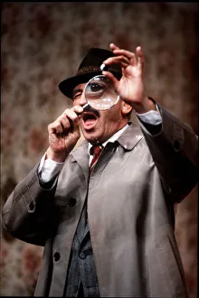 Plays Prints: Leonard Rossiter Actor staring in play Loot at the Lyric Theatre September