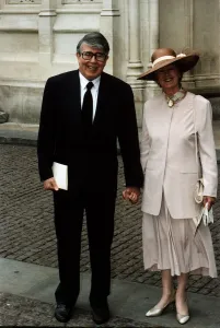 Leslie Crowther comedian and Game Show host of The Price is Right attends the memorial