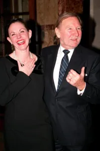 LESLIE PHILIPS AND HIS WIFE ANGELA AT THE 40TH ANNIVERSARY OF THE MOUSETRAP - 1992