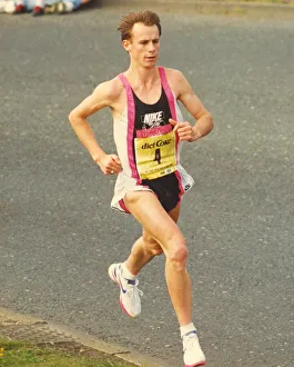 Lib - The Great North Run 16 September 1990 - winner Steve Moneghetti leads the race