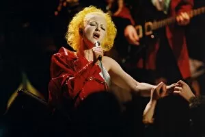 00894 Collection: Lib - Singer Cyndi Lauper performing in concert at Newcastle City Hall 19 February 1995
