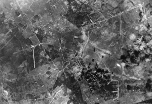 Usaaf Prints: Liberators and Flying Fortresses of the US Eighth Air Force struck at the source of