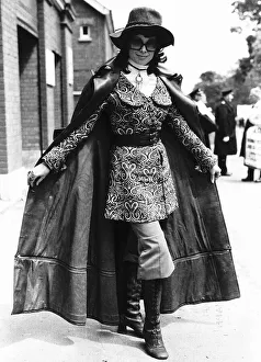 Linda Chandler actress at Royal Ascot in 1971 Tapestry jacket corduroy