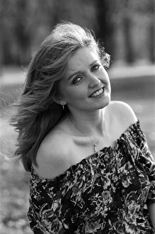 Idsarchivesmw Prints: Linda Nolan, of the Nolan Sisters, took in the sunshine in Hyde Park today