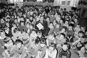 00526 Prints: Linthwaite Church of England School pupils being presented with a road safety certificate