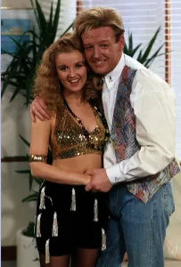 Lisa Maxwell singer actress and comedian with Les Dennis comedian DBase A©Mirrorpix