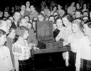 Historical Events Prints: Listening to the King Edward VIII Abdication Crisis speech Royal supporters