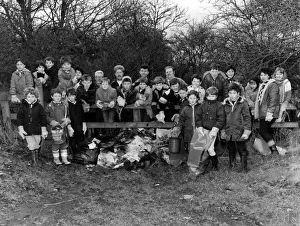 Rubbish Prints: Litter conscious cubs have been helping pick clean a rubbish blighted town park in
