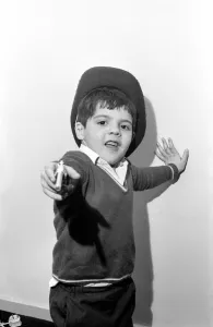 Little abandoned boy who calls himself George Mason settles down in a children