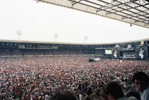 01054 Prints: Live Aid concert held at Wembley Stadium, London to raise funds for relief of the ongoing