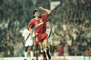 01396 Prints: Liverpool 9-0 Crystal Palace, Division One match held at Anfield, Liverpool