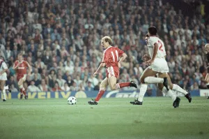 01396 Prints: Liverpool 9-0 Crystal Palace, Division One match held at Anfield, Liverpool