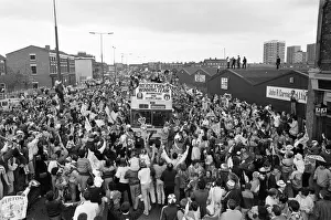 00936 Prints: Liverpool FC, Homecoming Victory Parade after winning the FA Cup