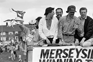 00936 Prints: Liverpool FC, Homecoming Victory Parade after winning the FA Cup