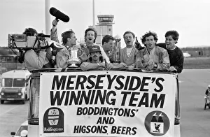 00936 Prints: Liverpool FC, Homecoming Victory Parade after winning the FA Cup