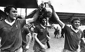 01099 Prints: Liverpool Football team celebrate winning their 10th League title after a goalless draw