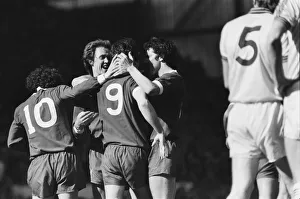 01098 Prints: Liverpool Football team celebrate winning the League title after defeating Aston Villa