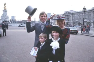 01366 Prints: Liverpool Footballer Kenny Dalglish with his wife Marina son Paul