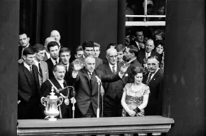 00461 Prints: Liverpool manager Bill Shankly pictured on the Liverpool team return to the city