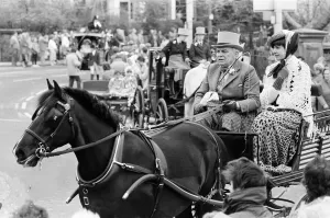 00605 Prints: Liverpool May Horse Parade, Saturday 10th May 1986. Echoes of Victorian elegance returned